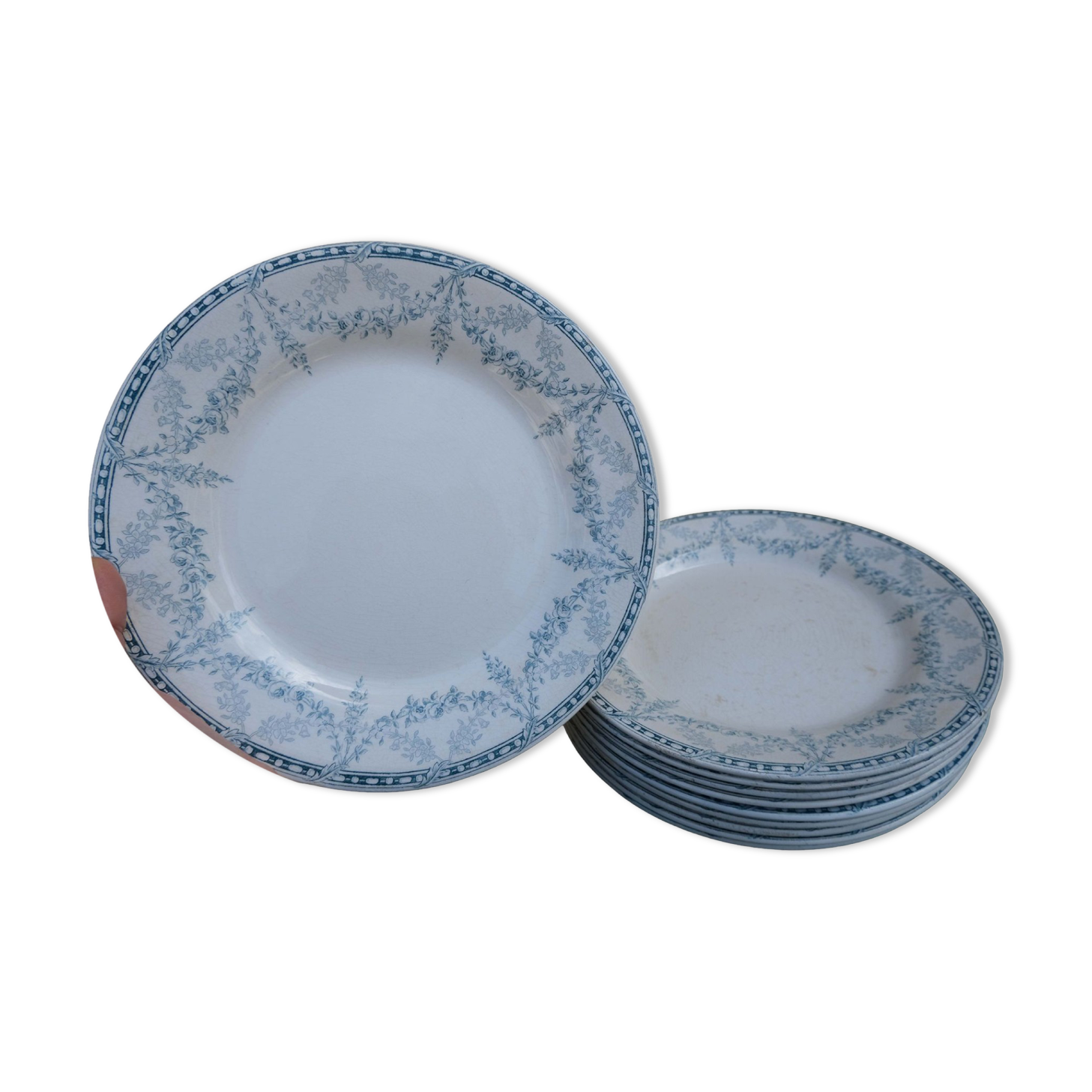 Iron earth plates of Creil and Montereau