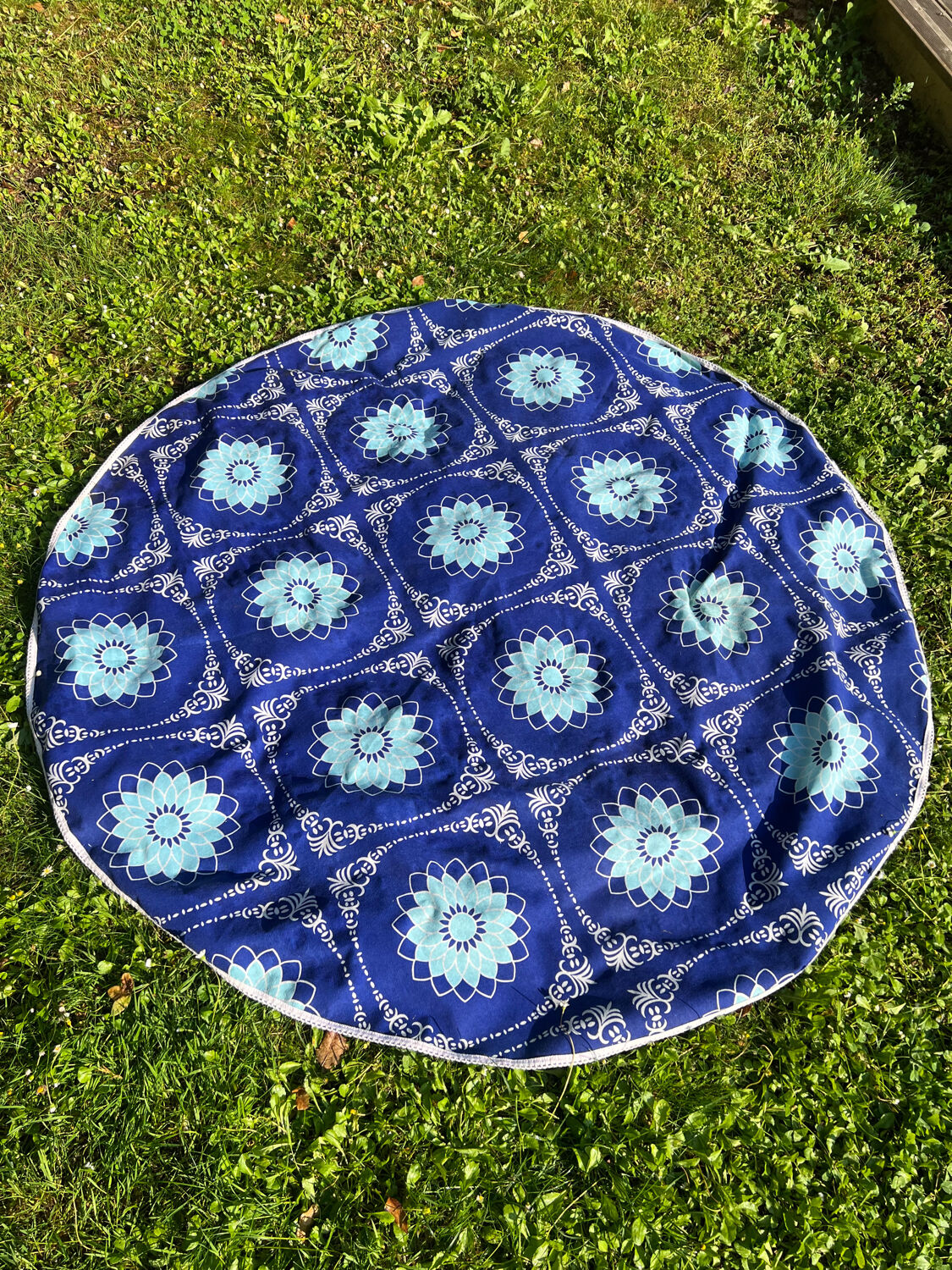 Vintage round tablecloth