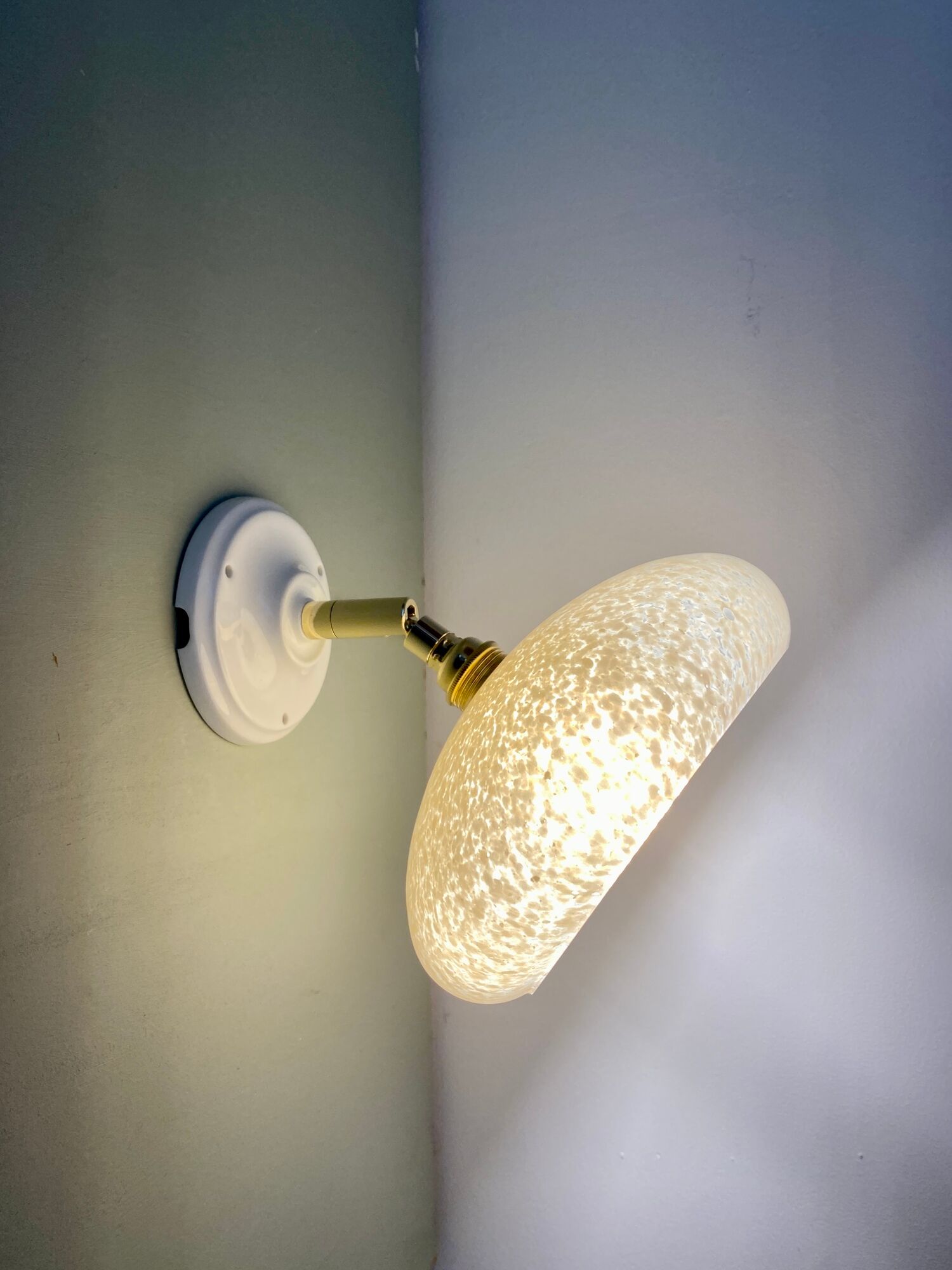 Vintage lampshade in Clichy glass pale yellow