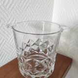 Ice bucket