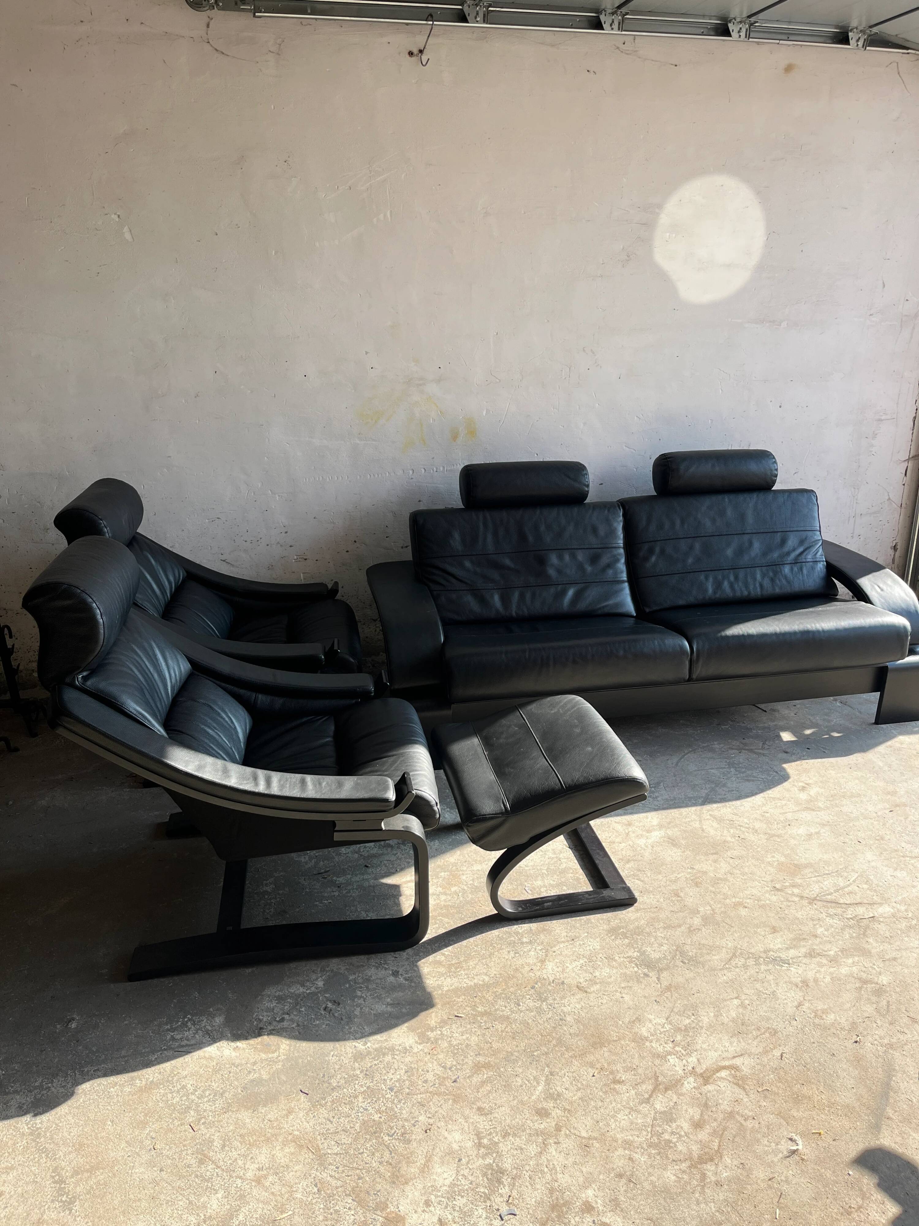 Nelo Kroken 4-piece black leather sofa set, 1970s