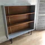 Shallow vintage library