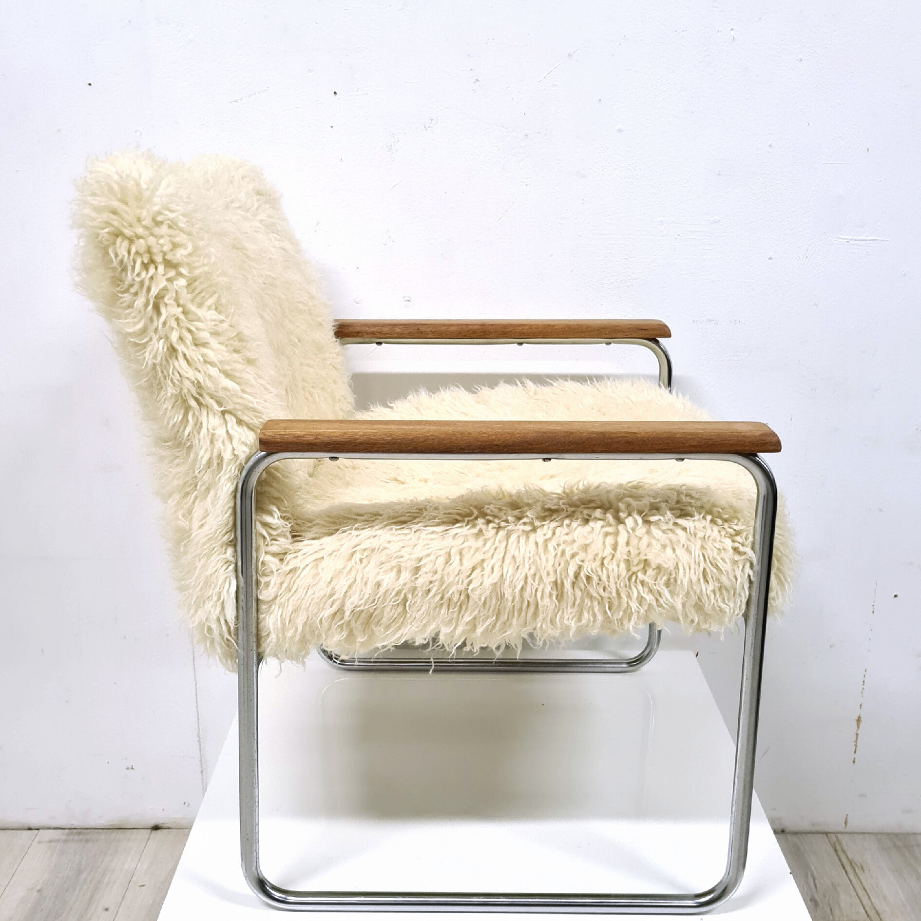 Bauhaus lounge chair with wool upholstery, 1930s