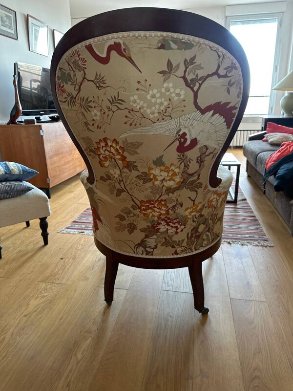 Fauteuil cabriolet à dossier violoné, de style Louis XV