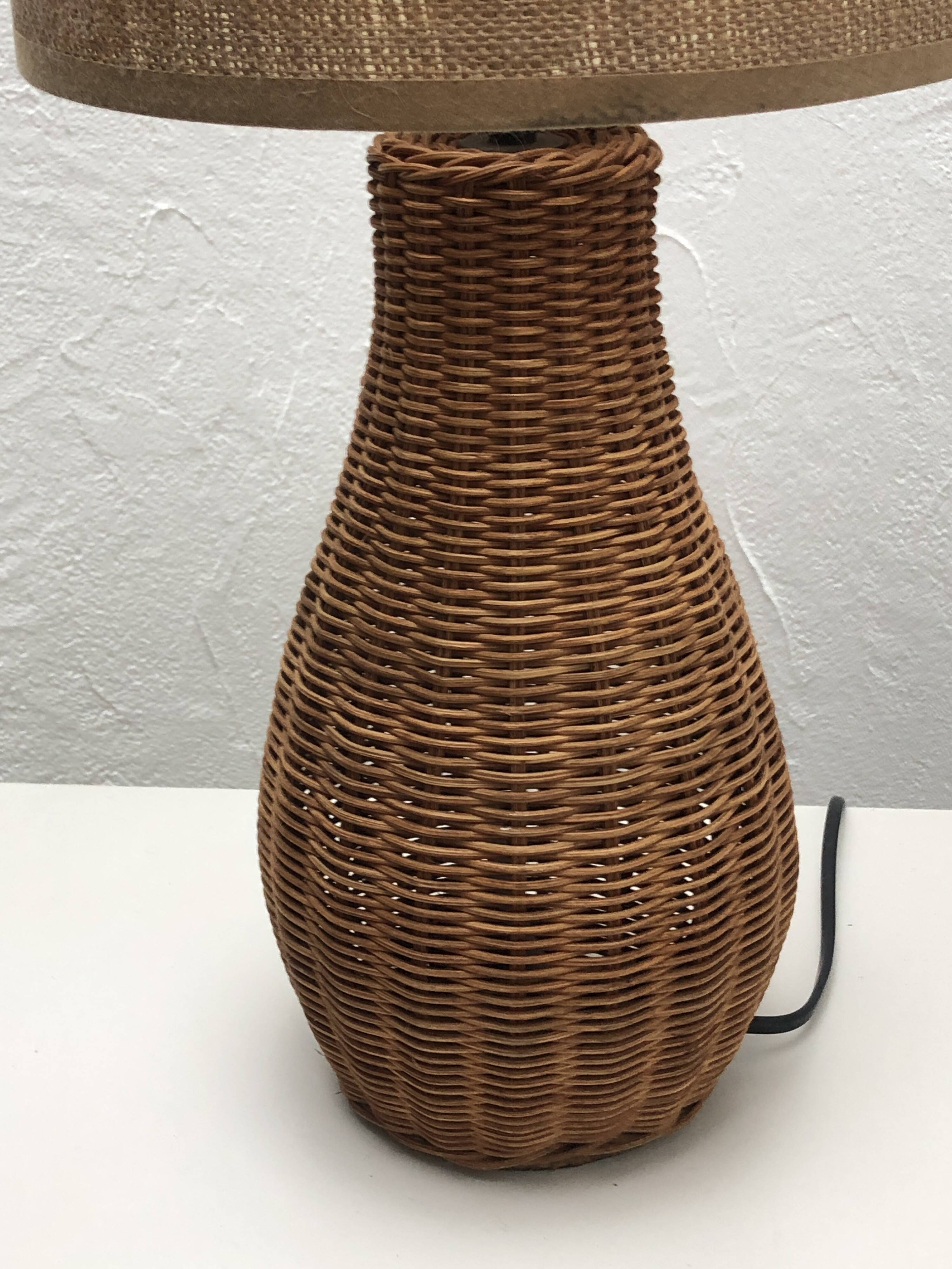 Rattan lamp and jute lampshade