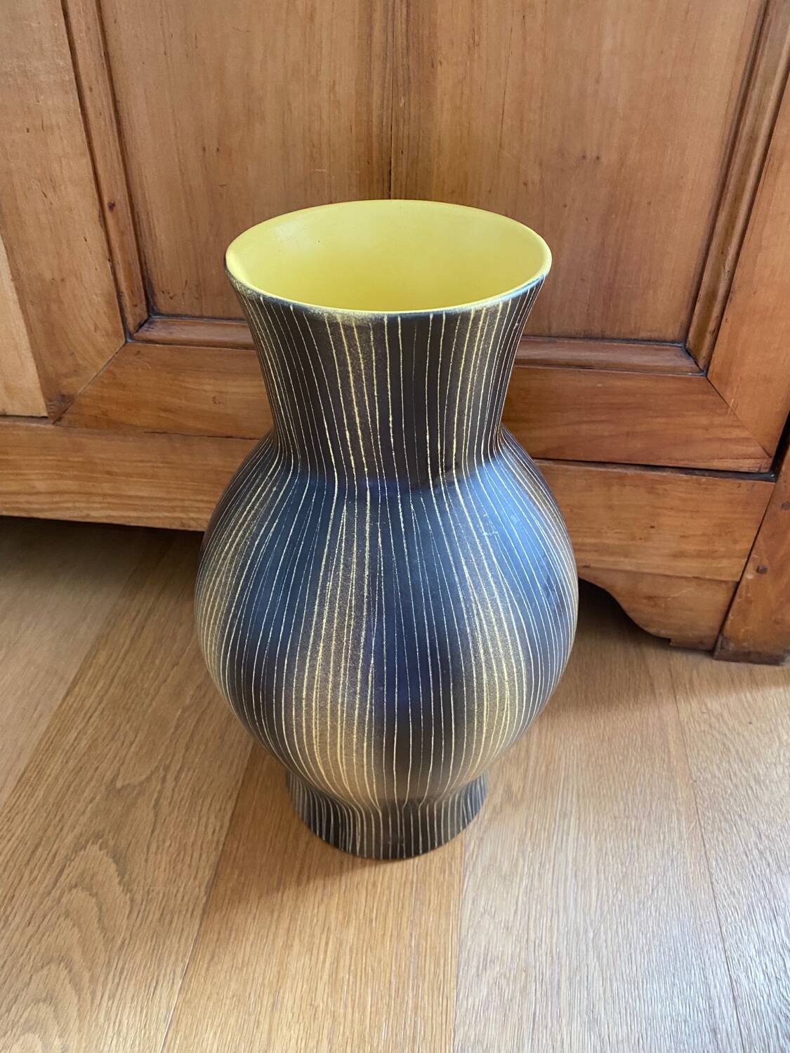 Saint Clément ceramic vase from the 50s, black and yellow