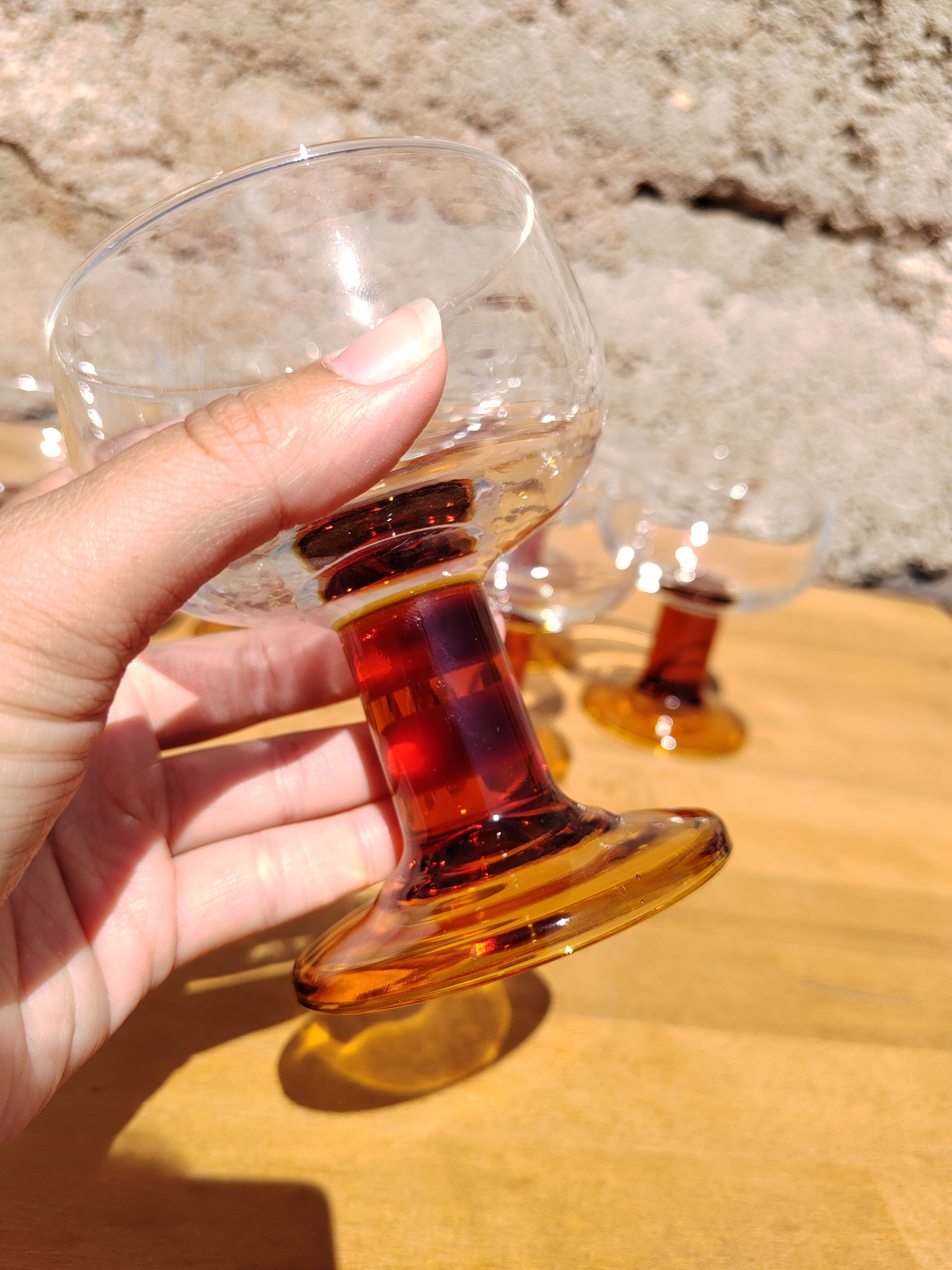 Suite of 6 cocktail glasses 70s