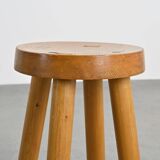 Tabouret par Charlotte Perriand pour les Arcs 1600, vers 1965