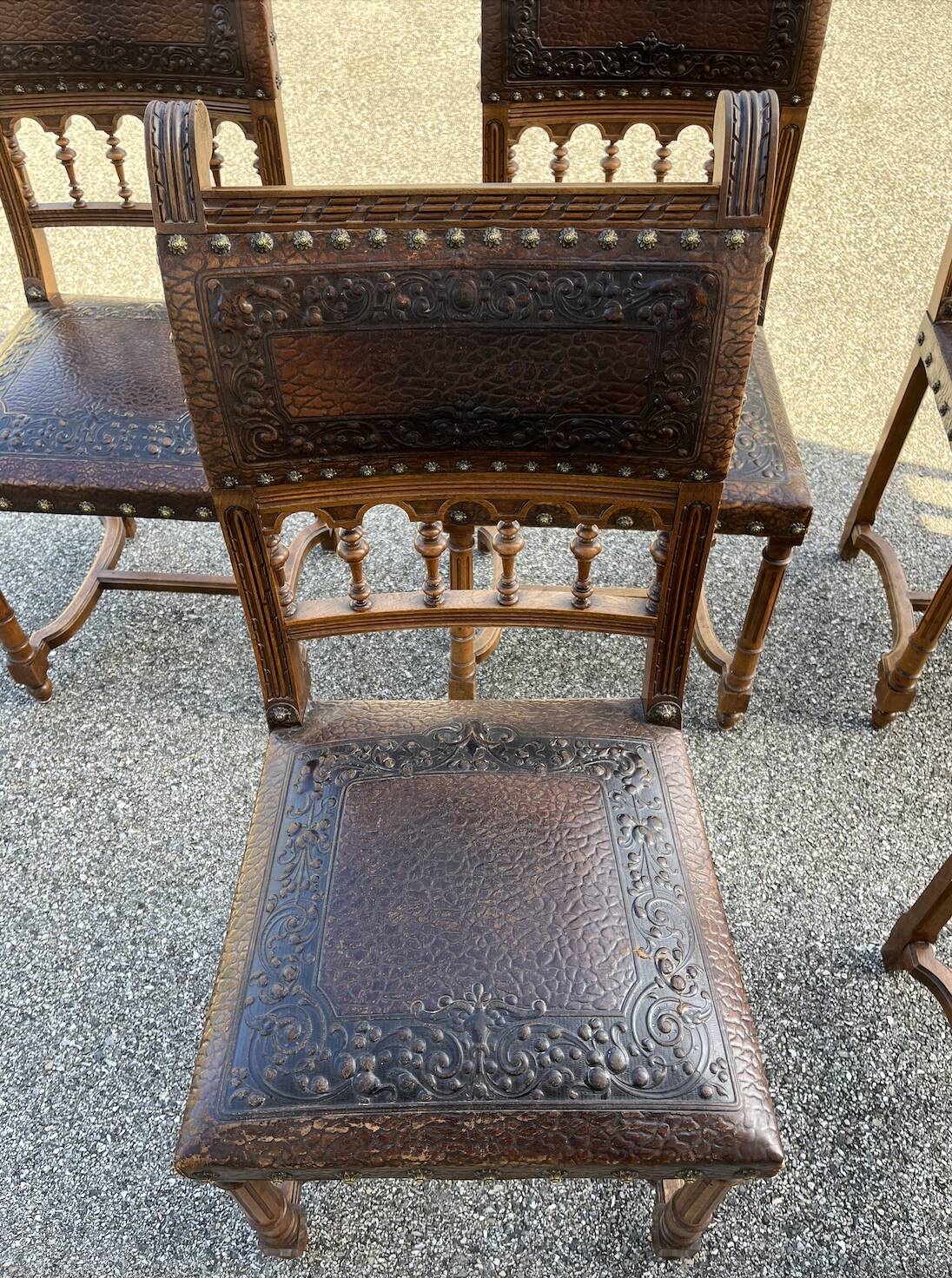 6 Henri II chairs