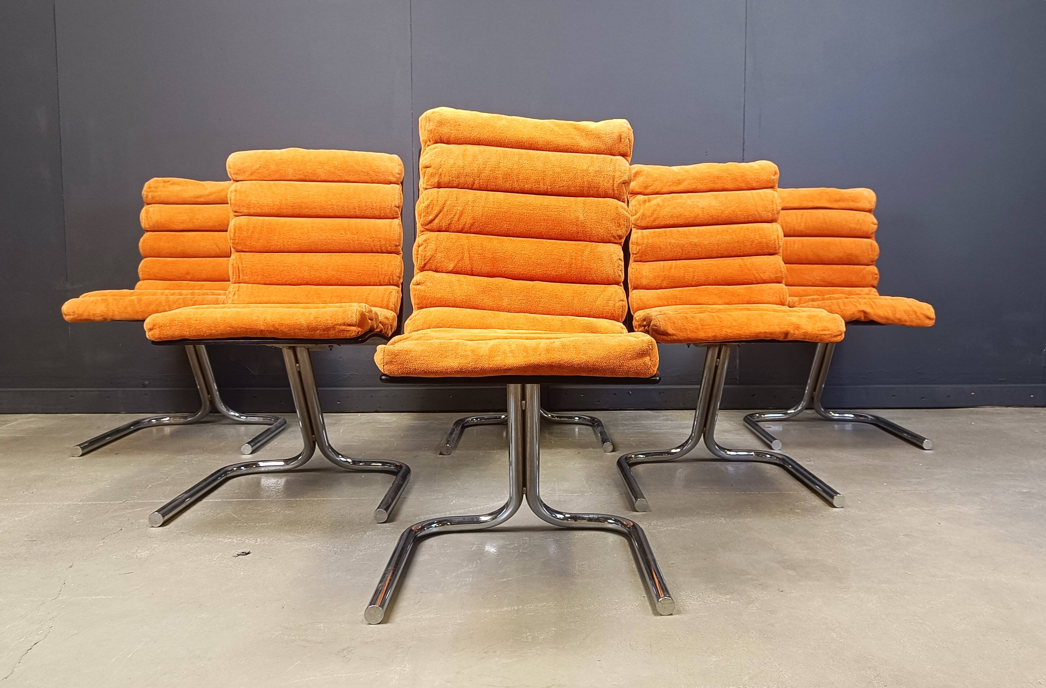 Set of 6 Space Age Dining Chairs, 1970s