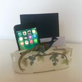 Letter door in earthenware topped with a peacock