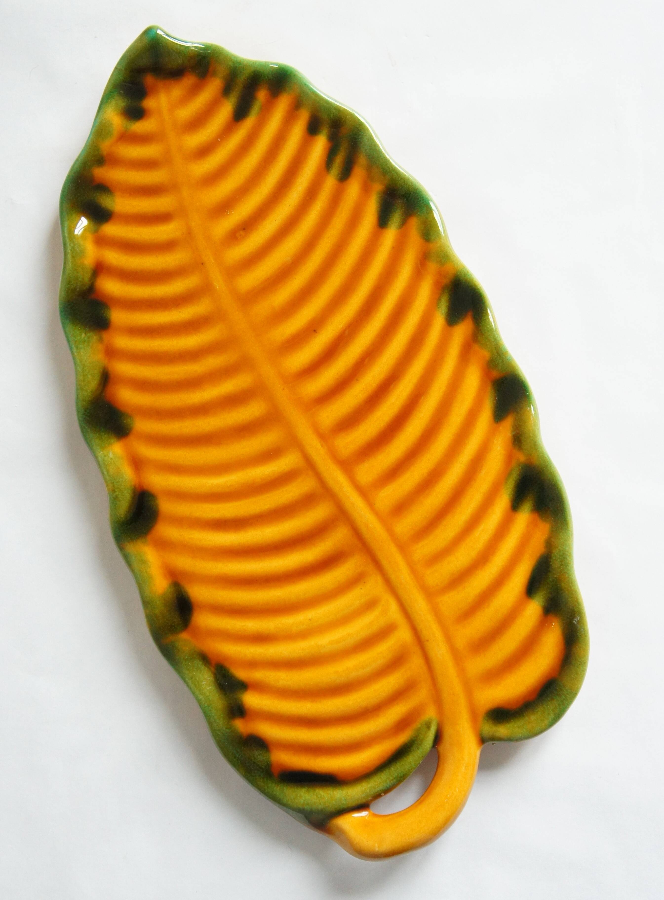 Hélène Ugo ceramic leaf tray, Vallauris