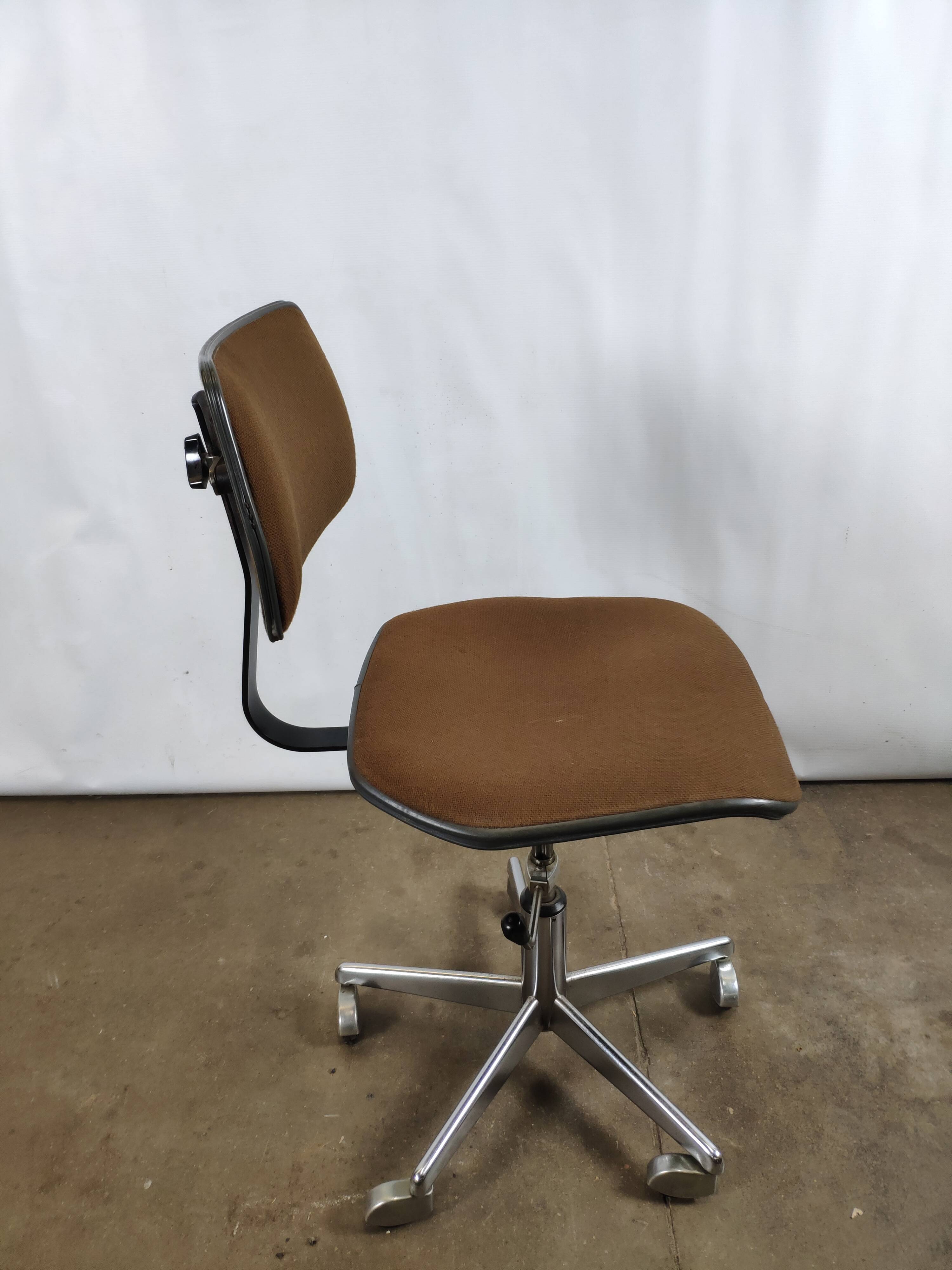 Vintage eurosit roulette office chair