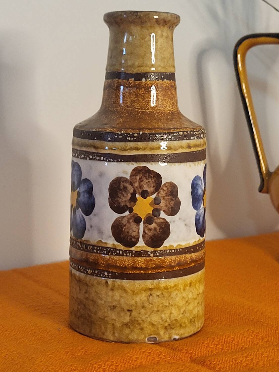 Bottle vase