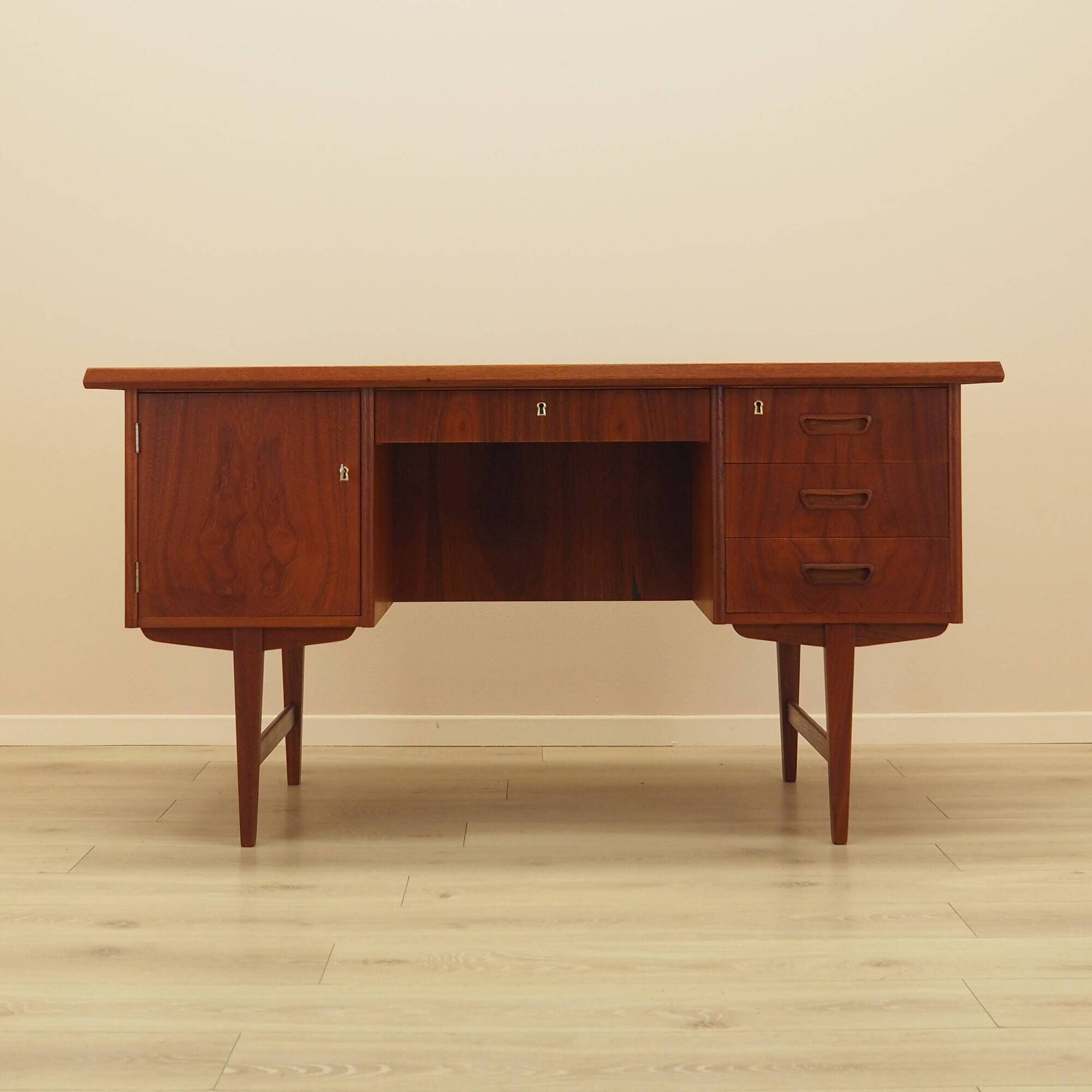 Teak desk, Danish design, 1970s, made in Denmark