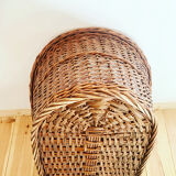Vintage wicker bassinet
