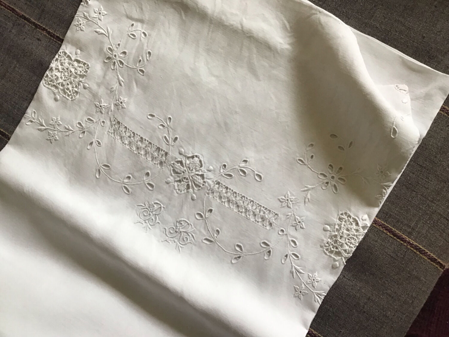Nappe de réception en lin blanc BR 2mx2m10