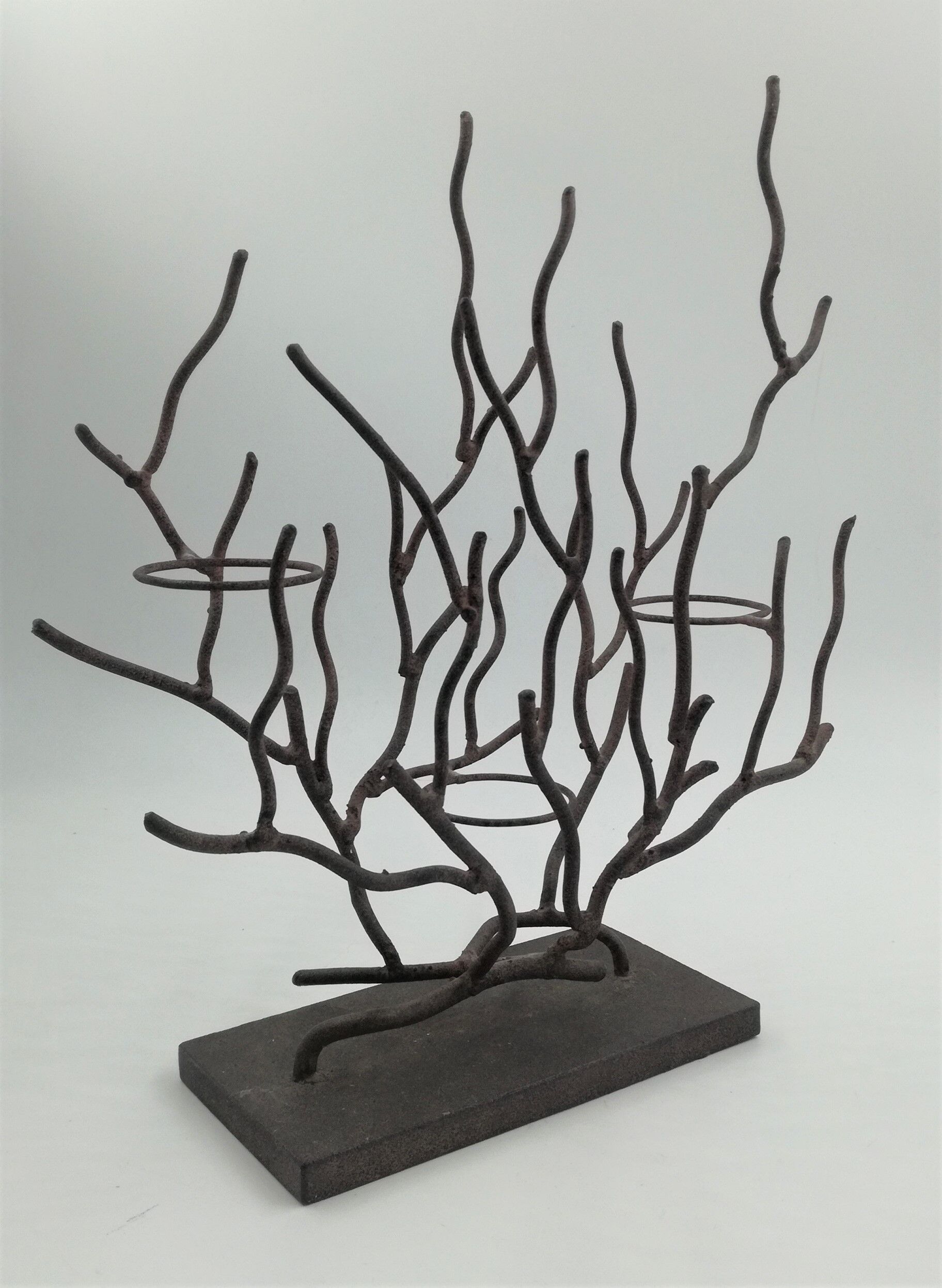 Coral-shaped metal candlestick