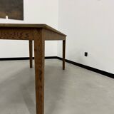 Pine farm table, spindle legs