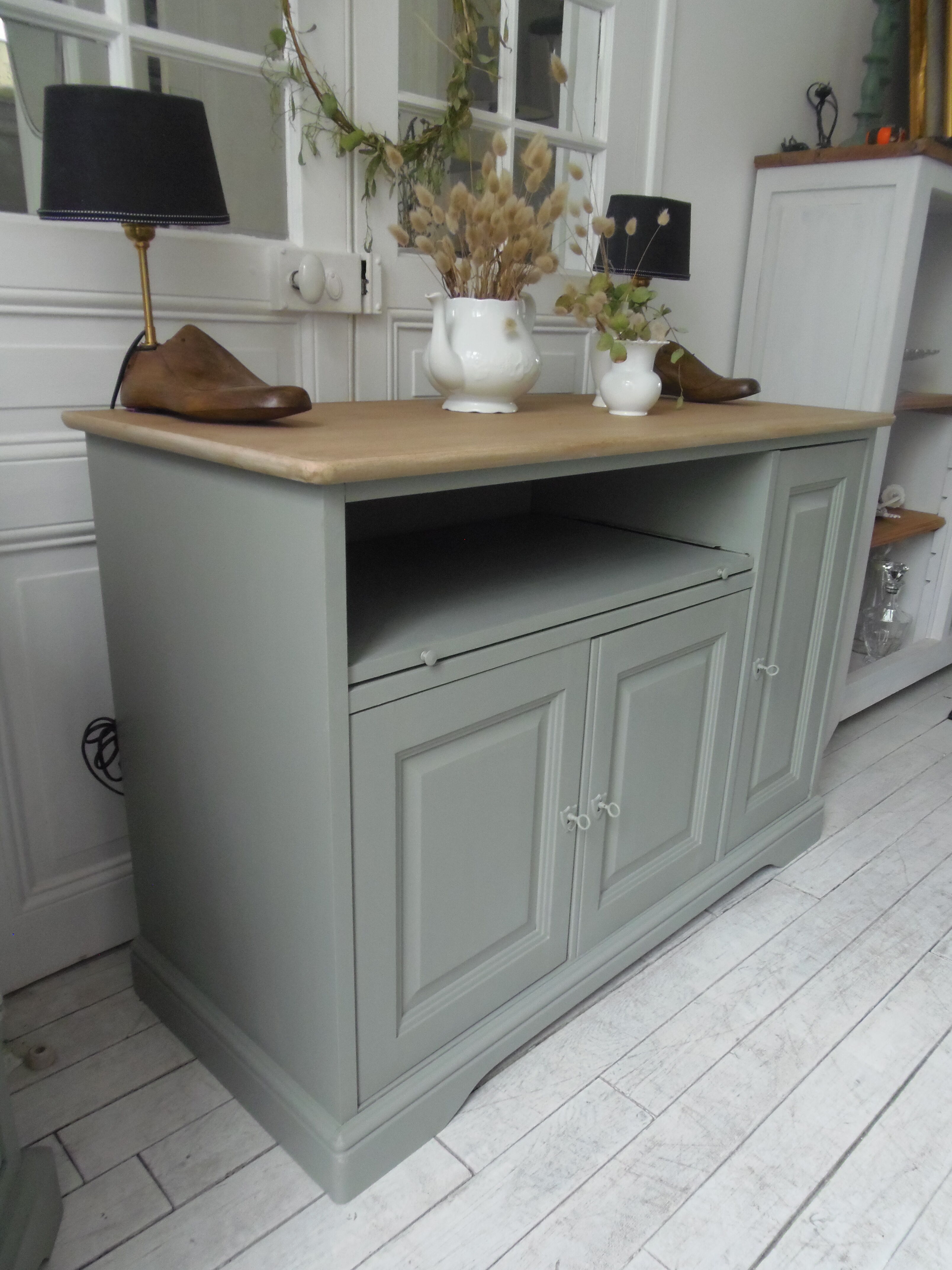 Sideboard