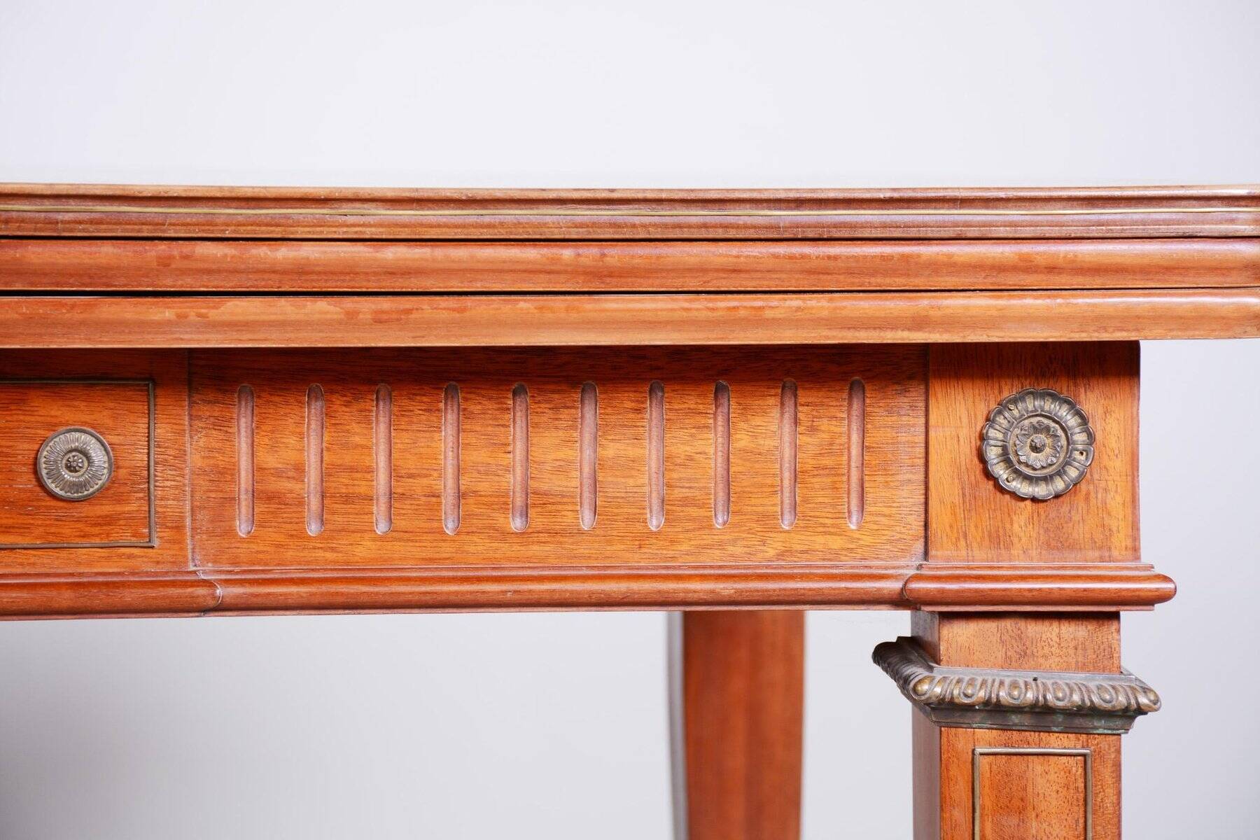 19th Century French Extendable Table in Mahogany