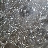 Round pedestal table with marble top and mahogany tripod from the 19th century