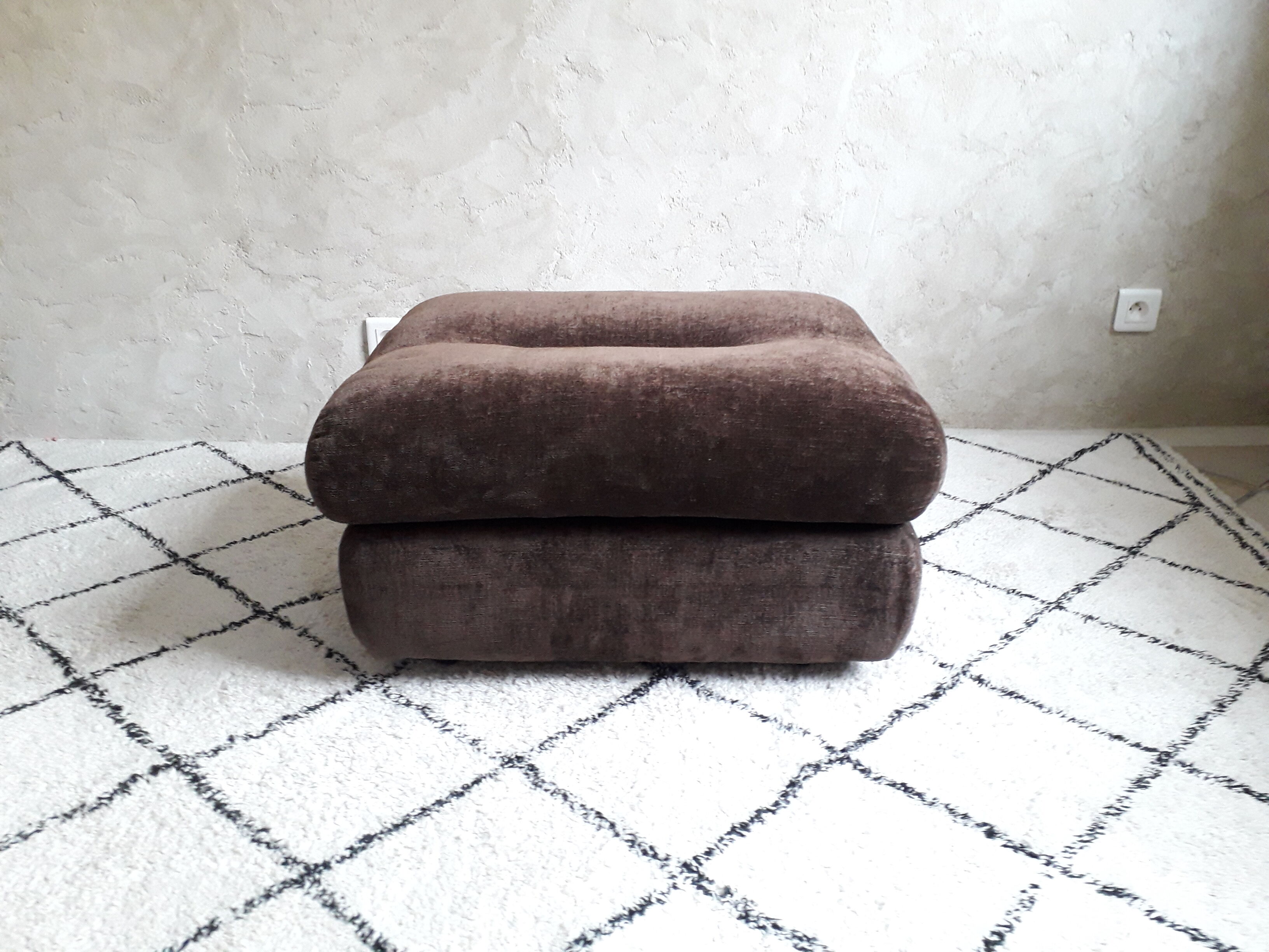 Pouf on wheels Ligne Roset 70s