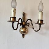 Paire d'appliques murales en laiton avec 2 feux, de style hollandais