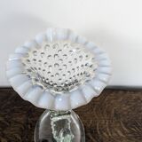 Horn cup in bubbled glass and white opaline
