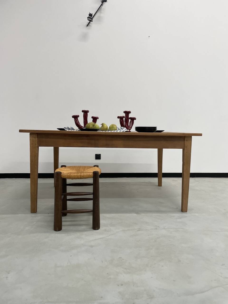 Pine farmhouse table 160 x 110 cm