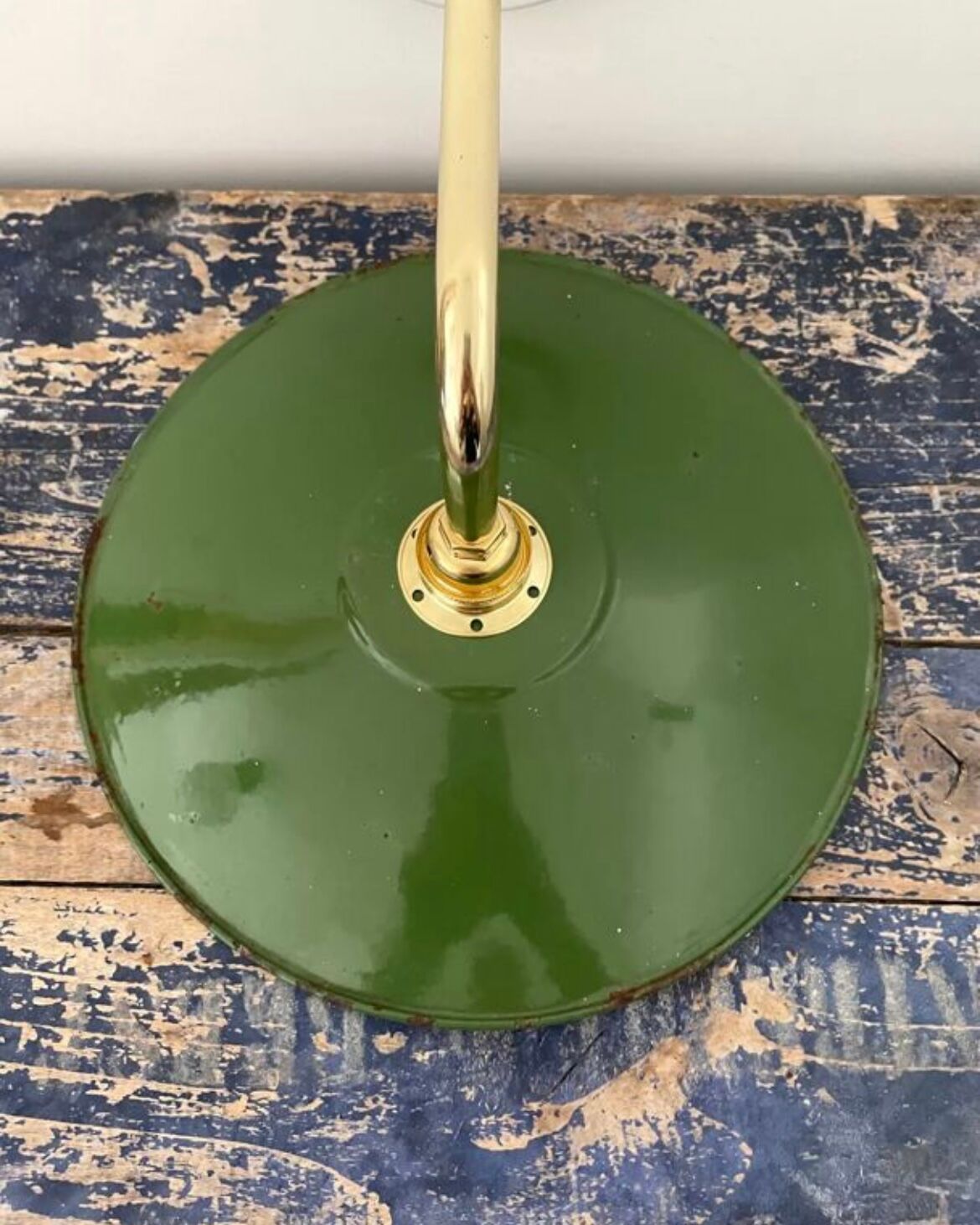 Green enamelled sheet metal wall lamp