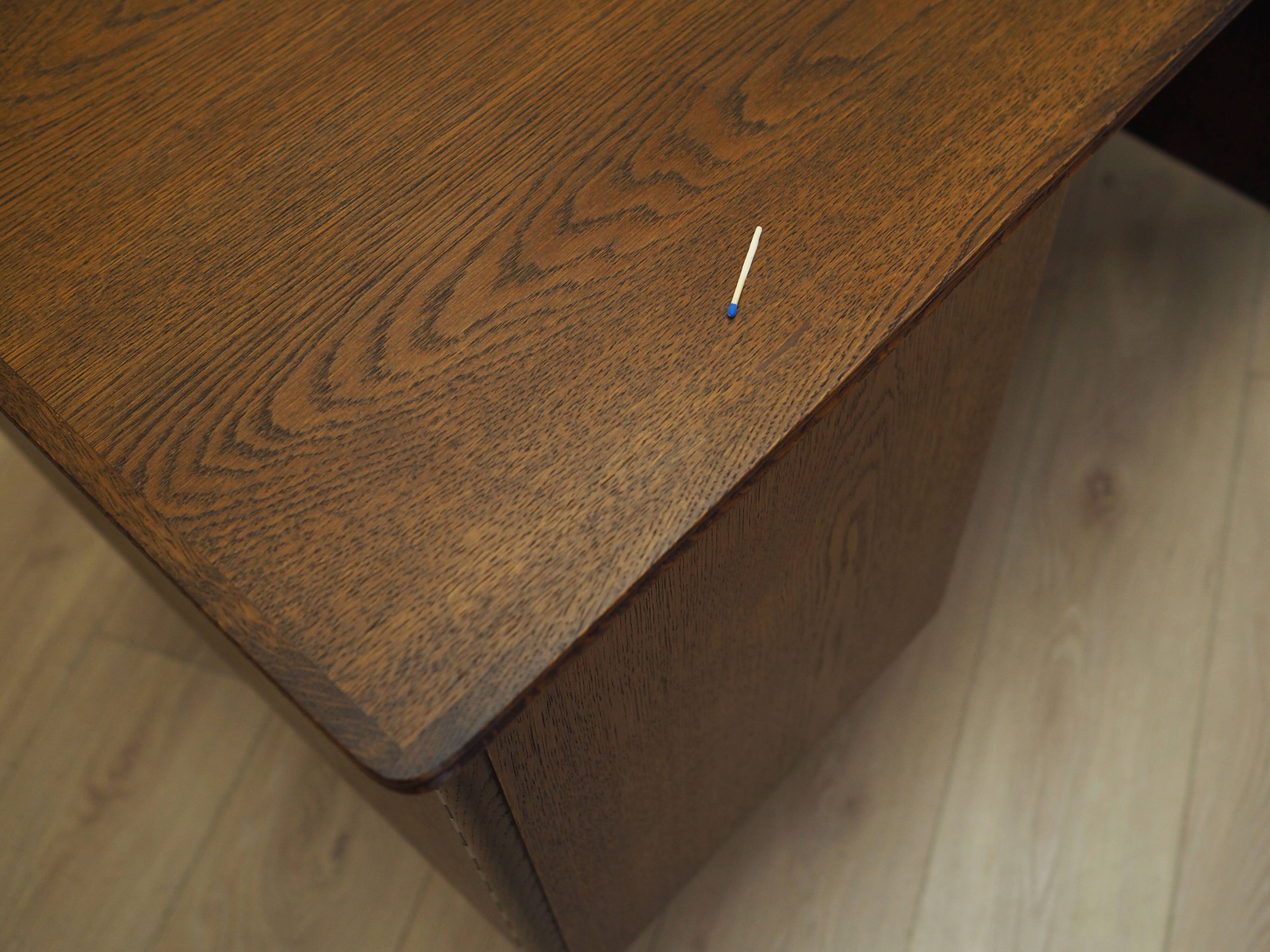 Oak desk, Danish design, 1970s, production: Denmark