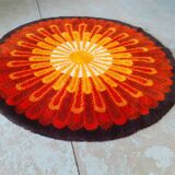 Seventies round carpet