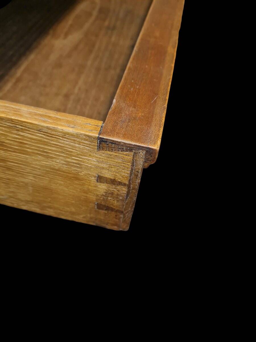 Cherry wood desk in Art Nouveau style