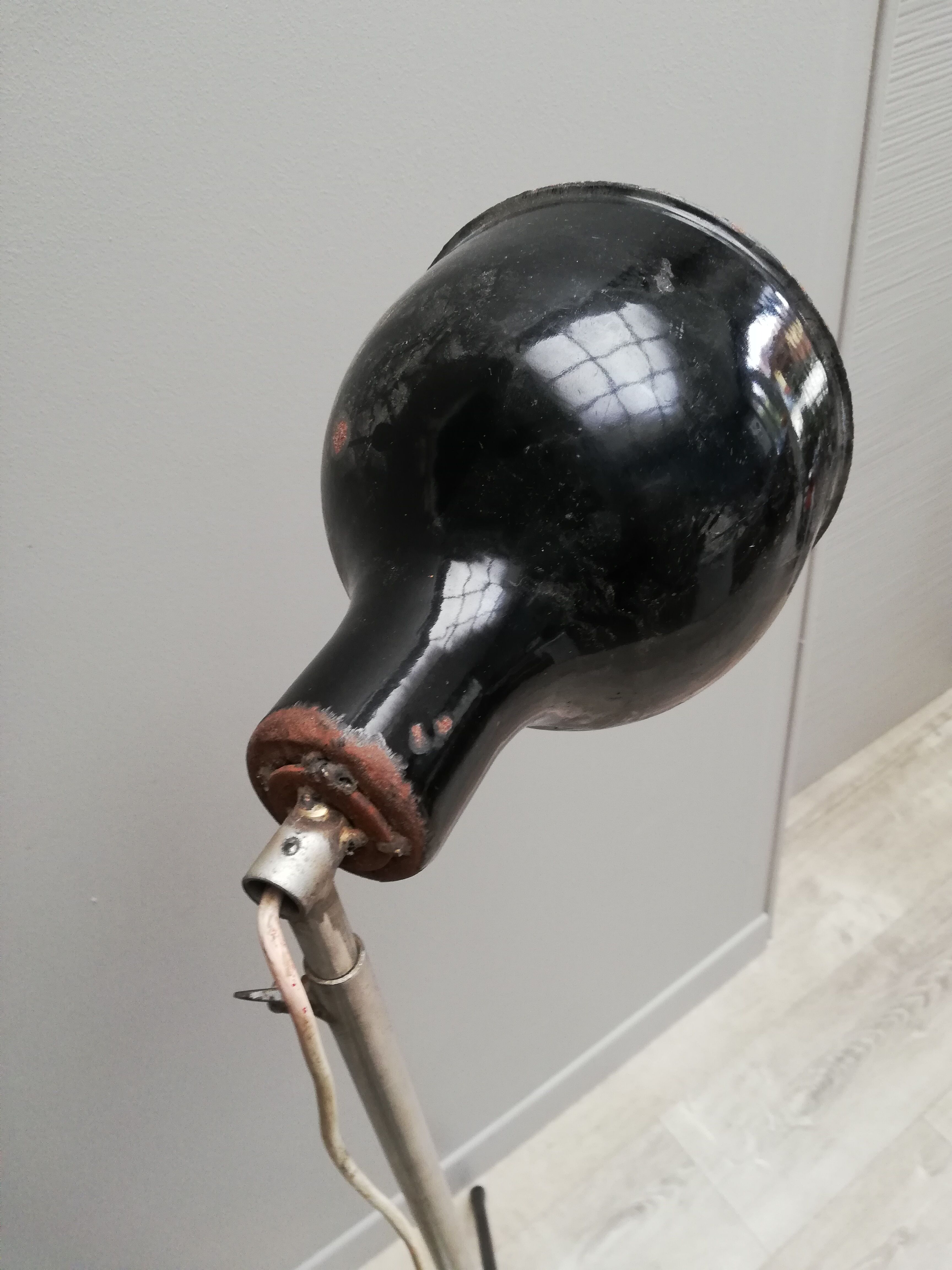 Lamp projector tripod enamelled workshop design