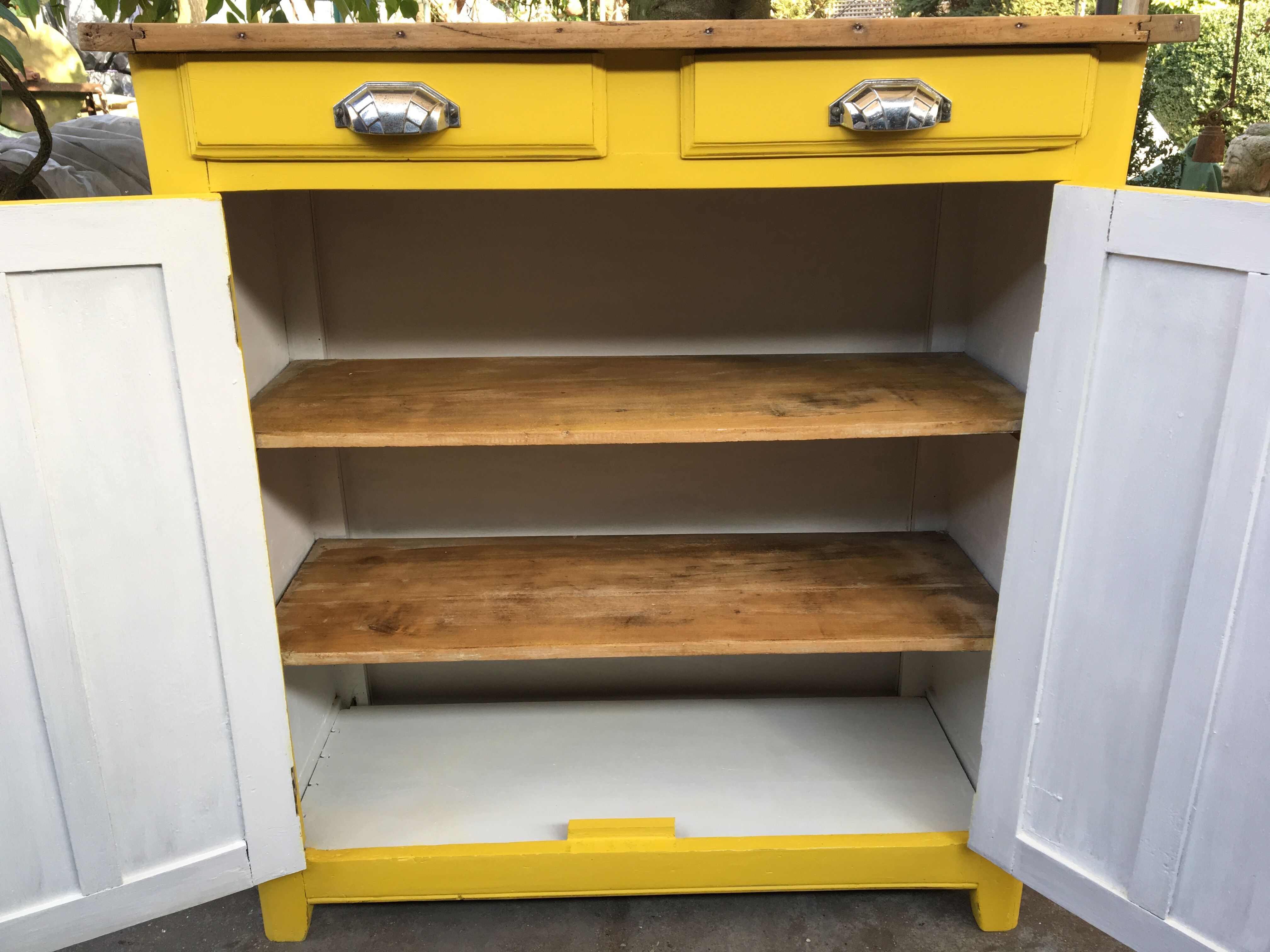 Former parisian buffet