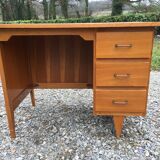 Vintage oak desk with 3 drawers