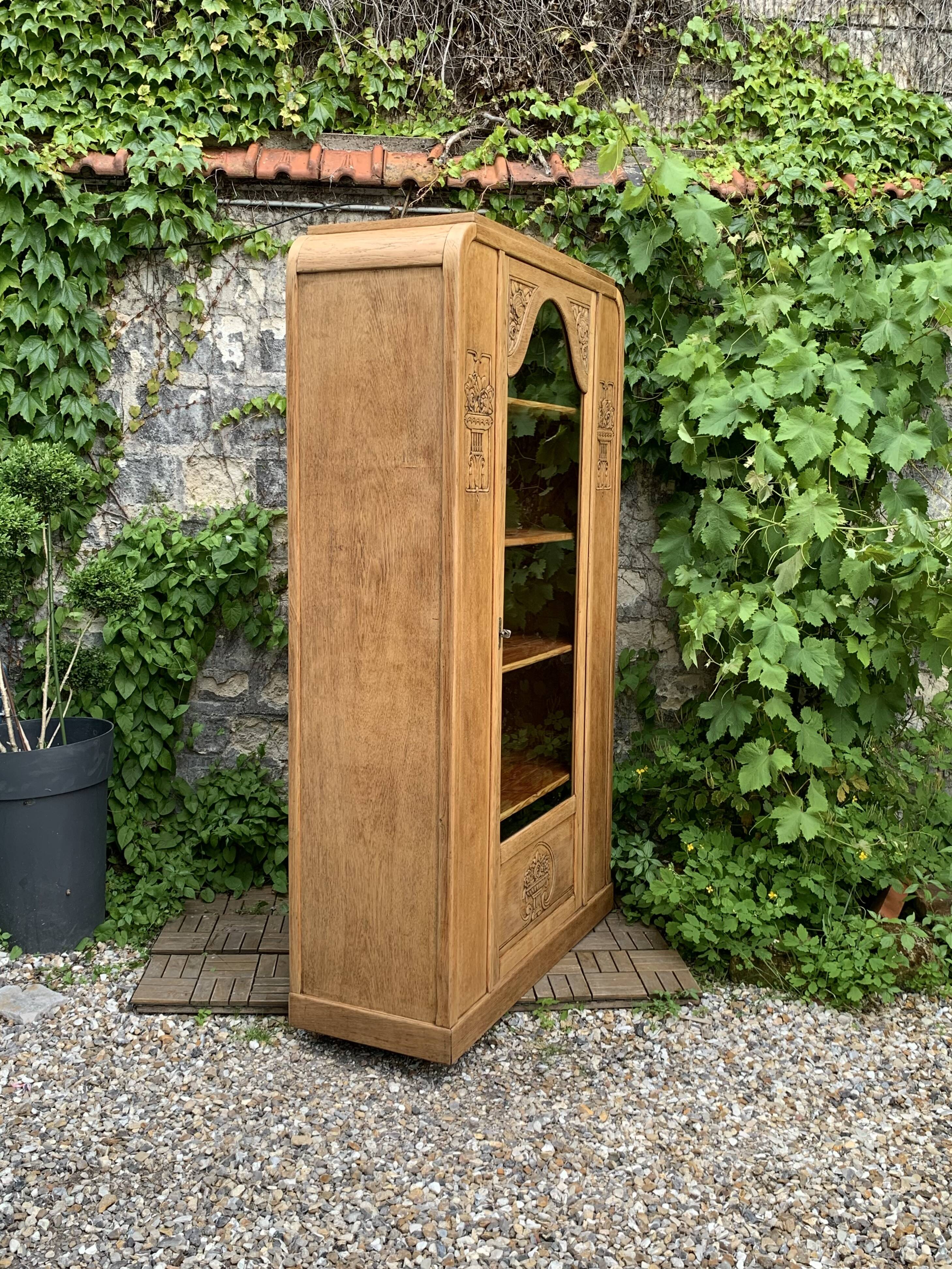 Armoire parisienne vitrée art déco bois brut 1930