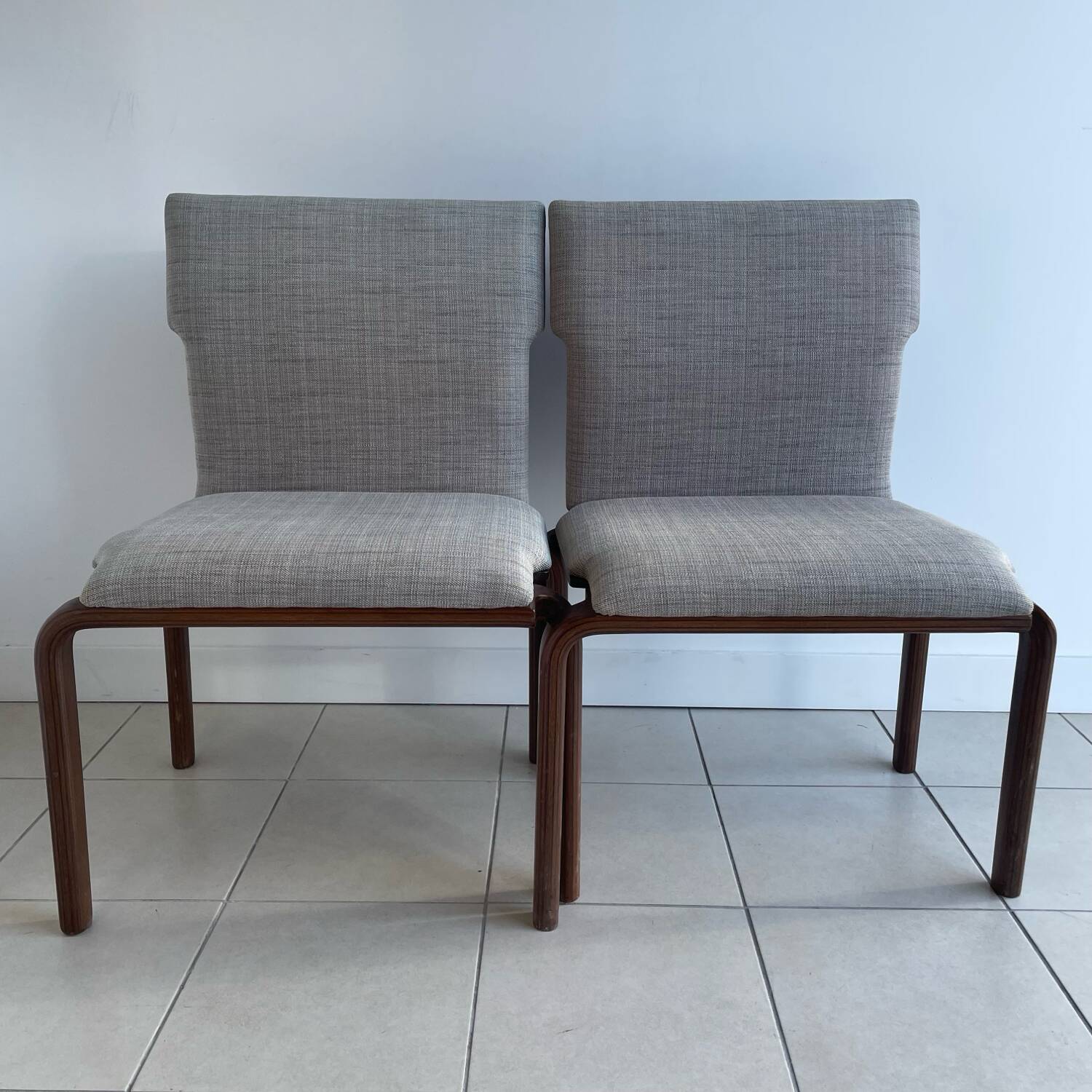 Chaises en noyer encastrable, Sauder designare, années 1960, USA