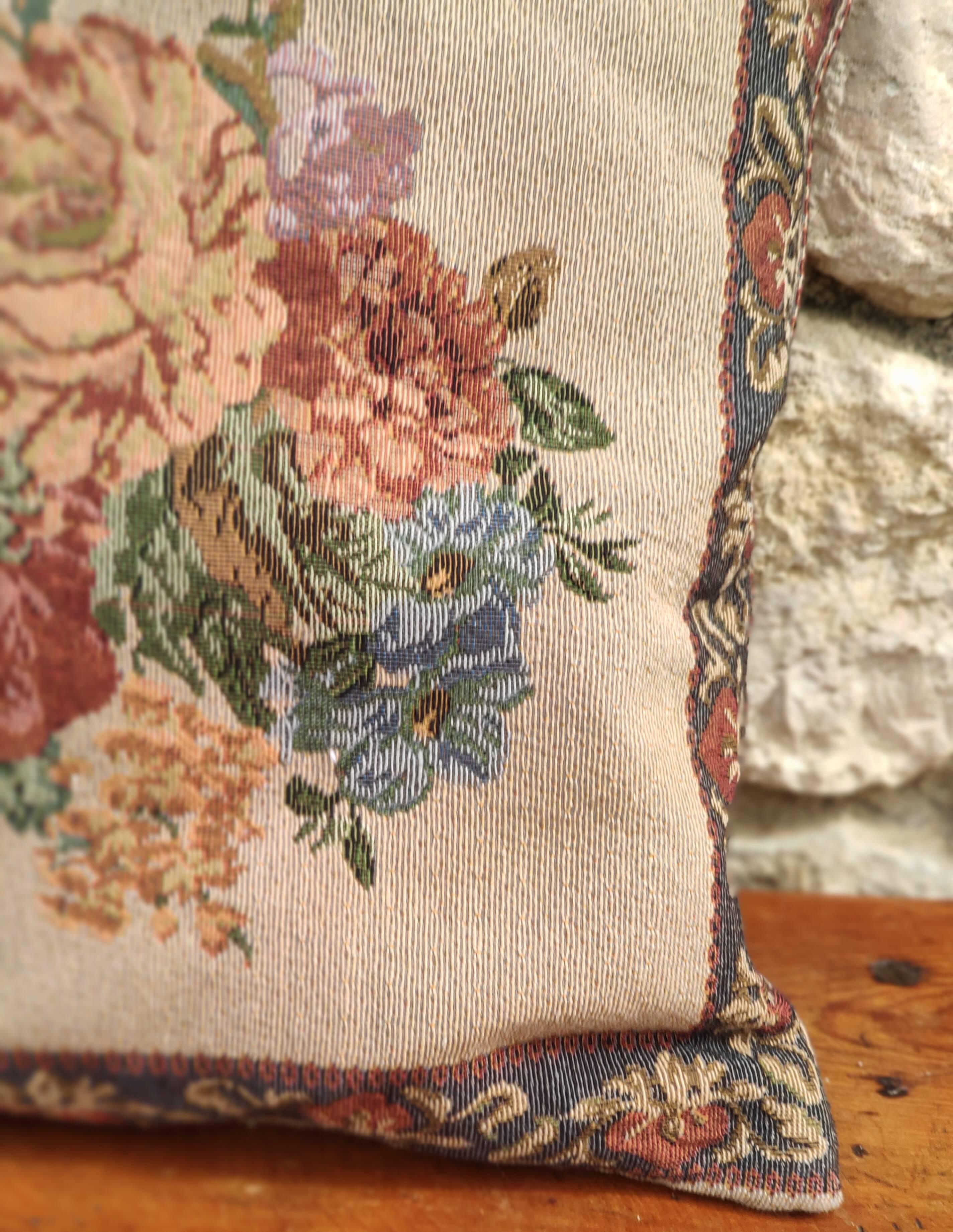 Vintage cushion