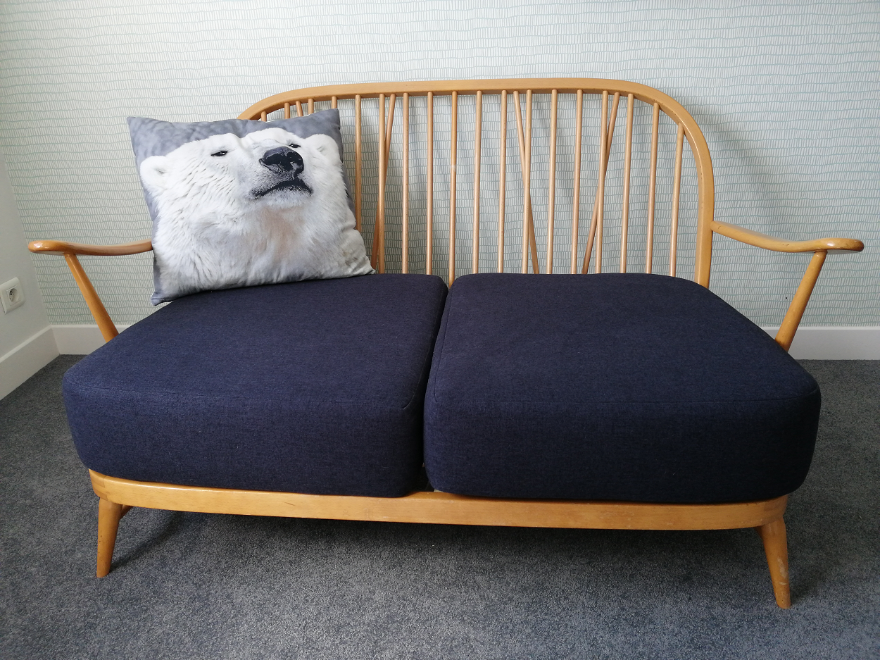 Ercol 2-seated sofa