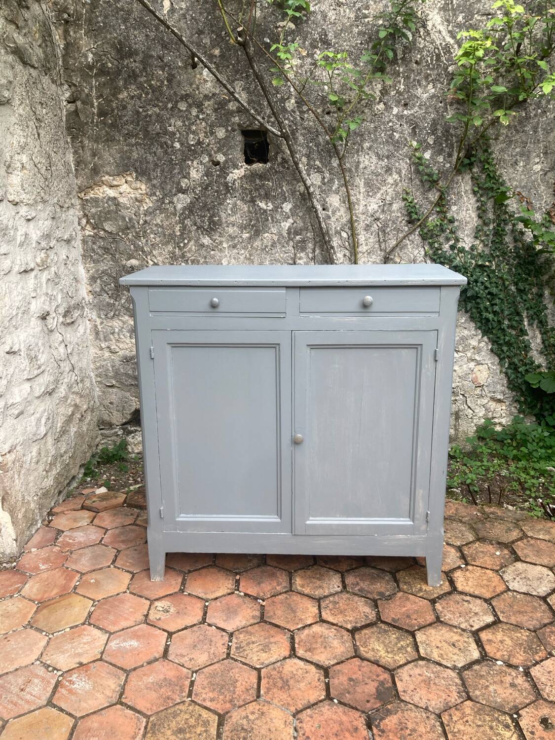 Buffet parisien vintage