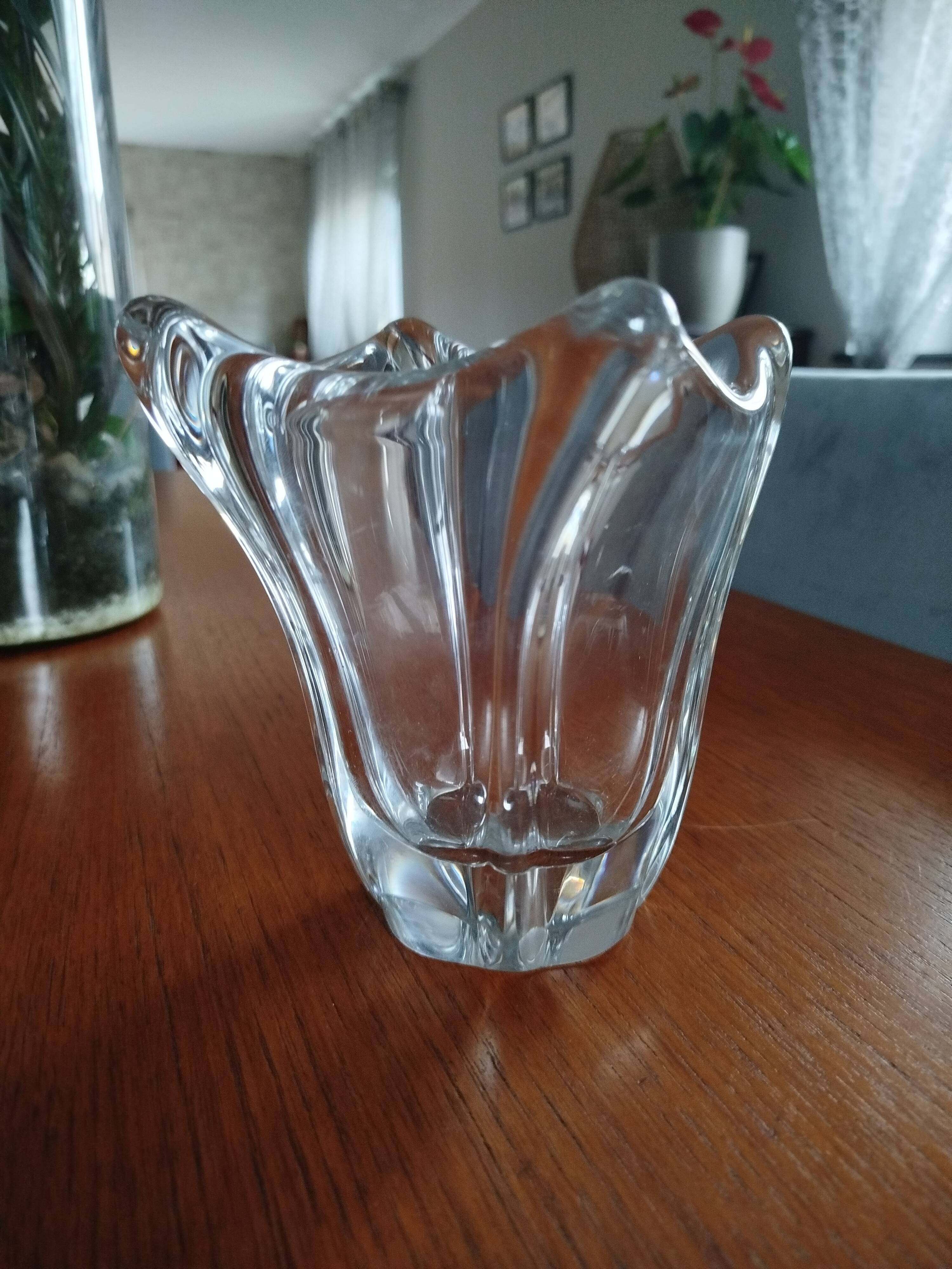Antique vase signed Daum ✝ France in crystal – circa 1935–1950
