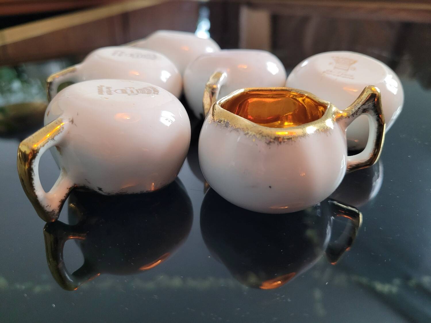 6 old porcelain coffee cups