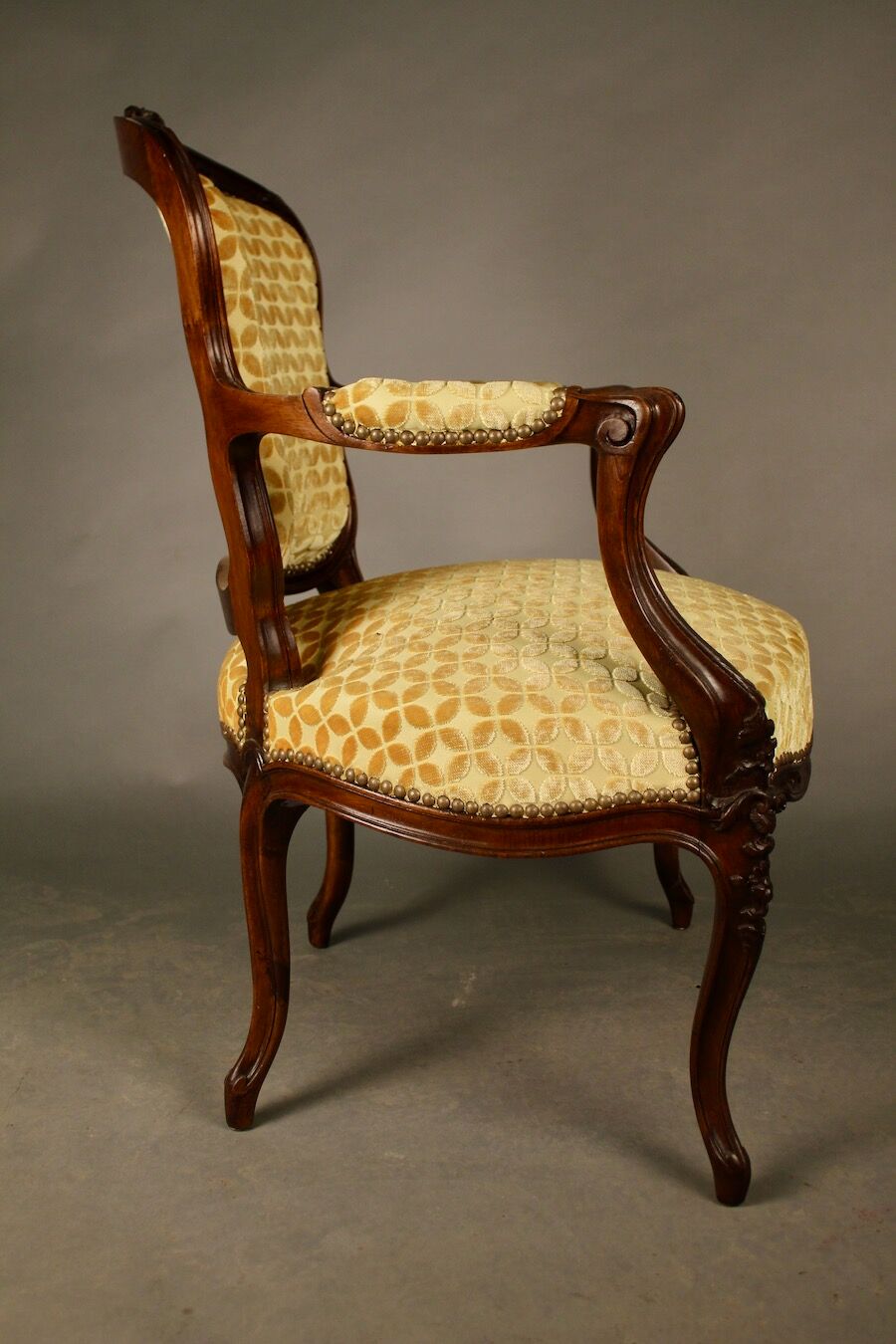 Fauteuil cabriolet de style Louis XV, XlXème