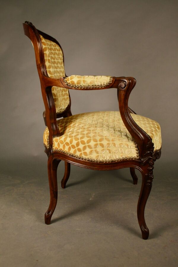 Fauteuil cabriolet de style Louis XV, XlXème