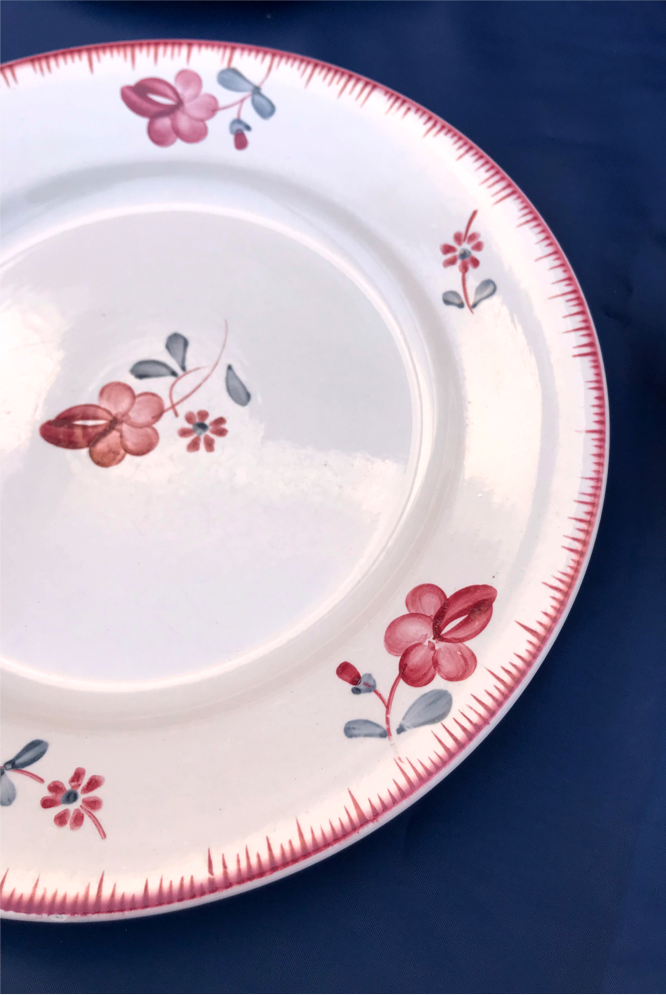 Plates Digoin Sarreguemines fleuries 19th century series Margaret pink flowers