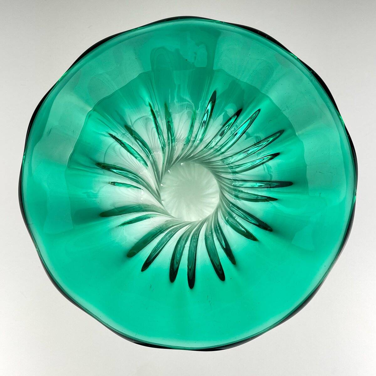 Vintage green Murano vase, Italy, 1970s