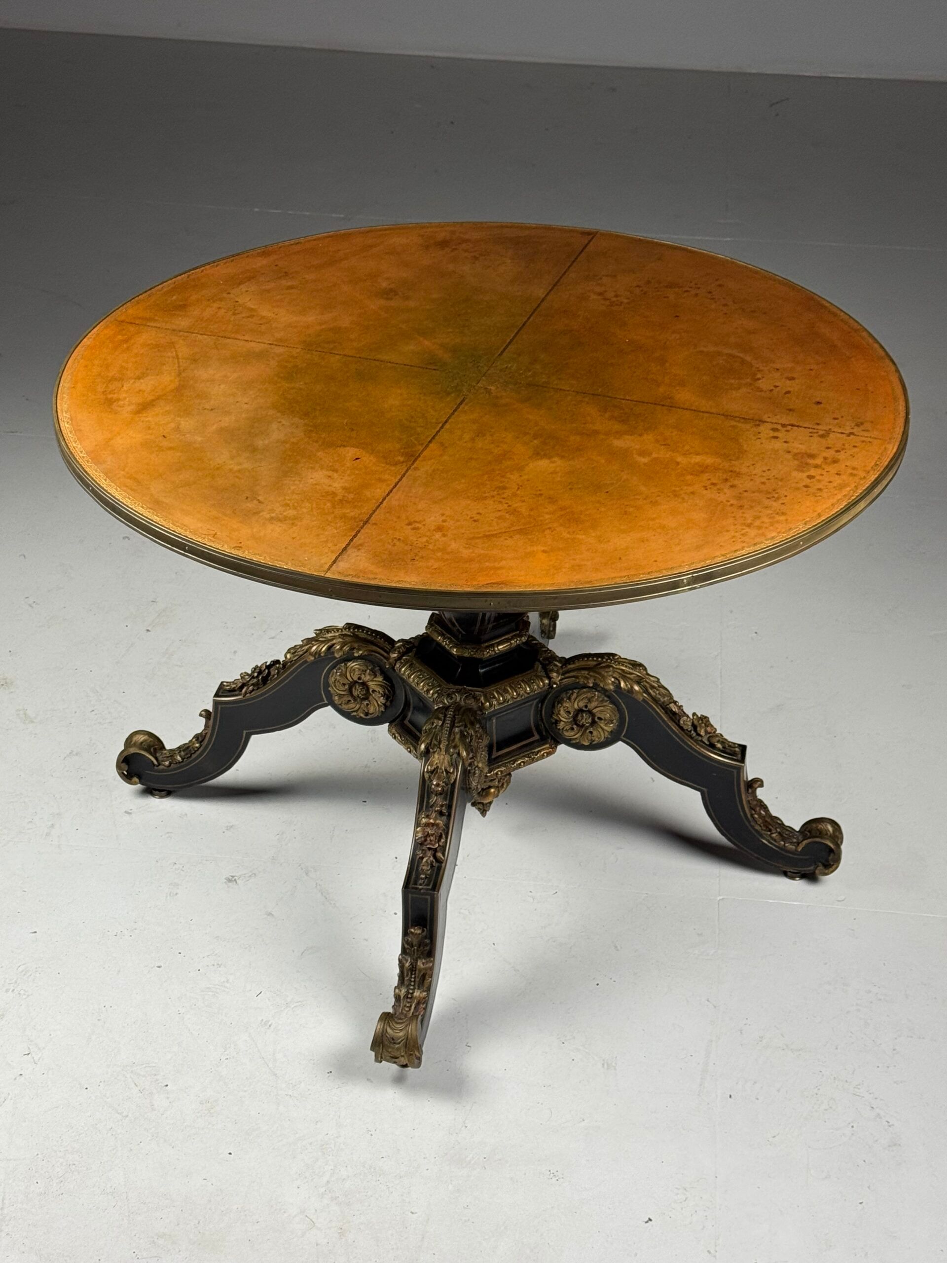 Table de centre Napoléon III, 19e siècle