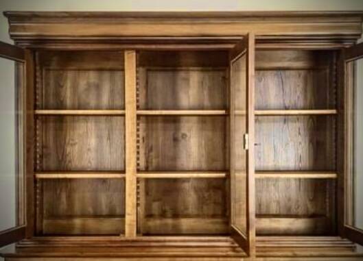 Solid wood bookshelf